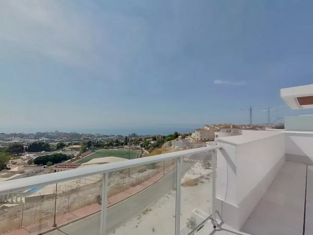 2-bedroom Apartment In Benalmádena, Spain (116 M²)