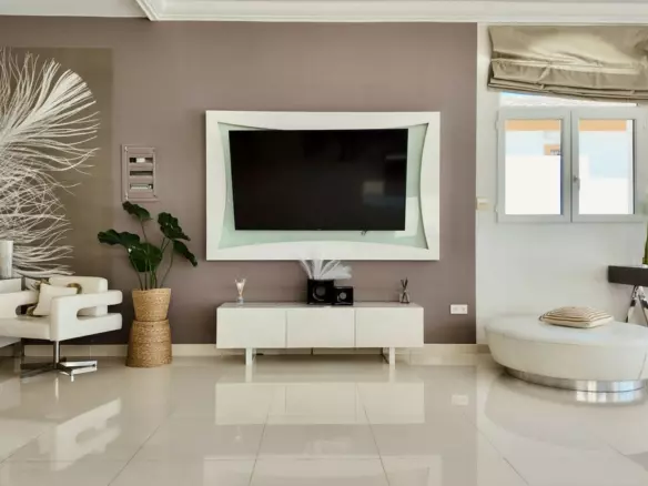4-bedroom Villa In Marbella, Spain (321 M²)