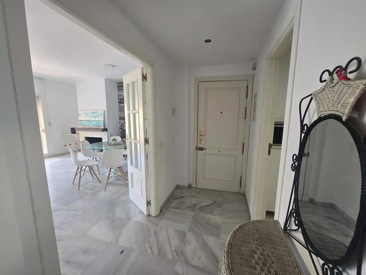 3-bedroom Apartment In Benalmádena, Spain (140 M²)