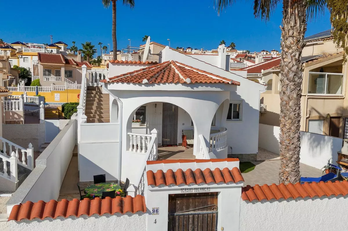 2-bedroom Villa In Rojales, Spain (82 M²)