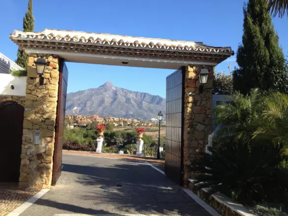 3-bedroom Town House In Marbella, Spain (147 M²)