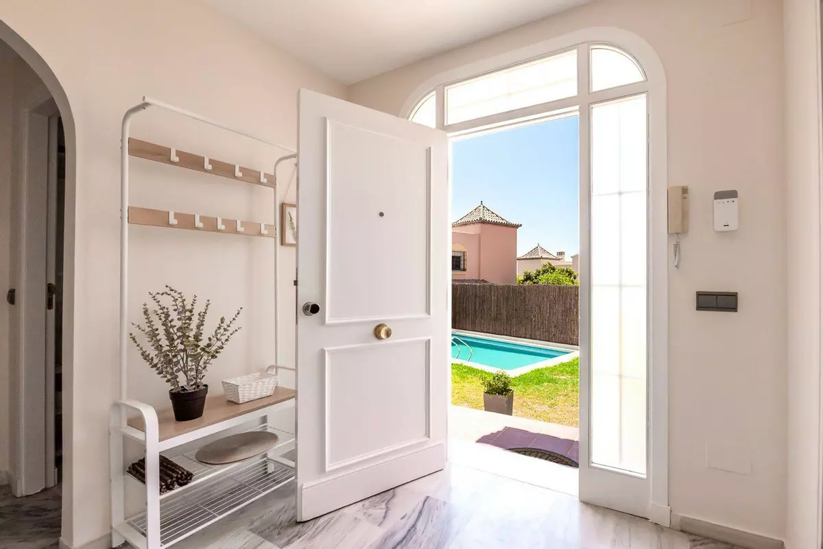 4-bedroom Villa In Marbella, Spain (200 M²)