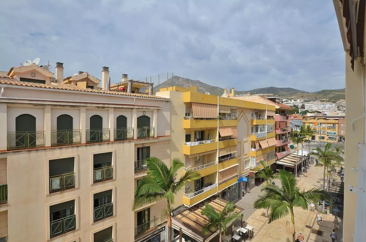 2-bedroom Apartment In Benalmádena, Spain (106 M²)