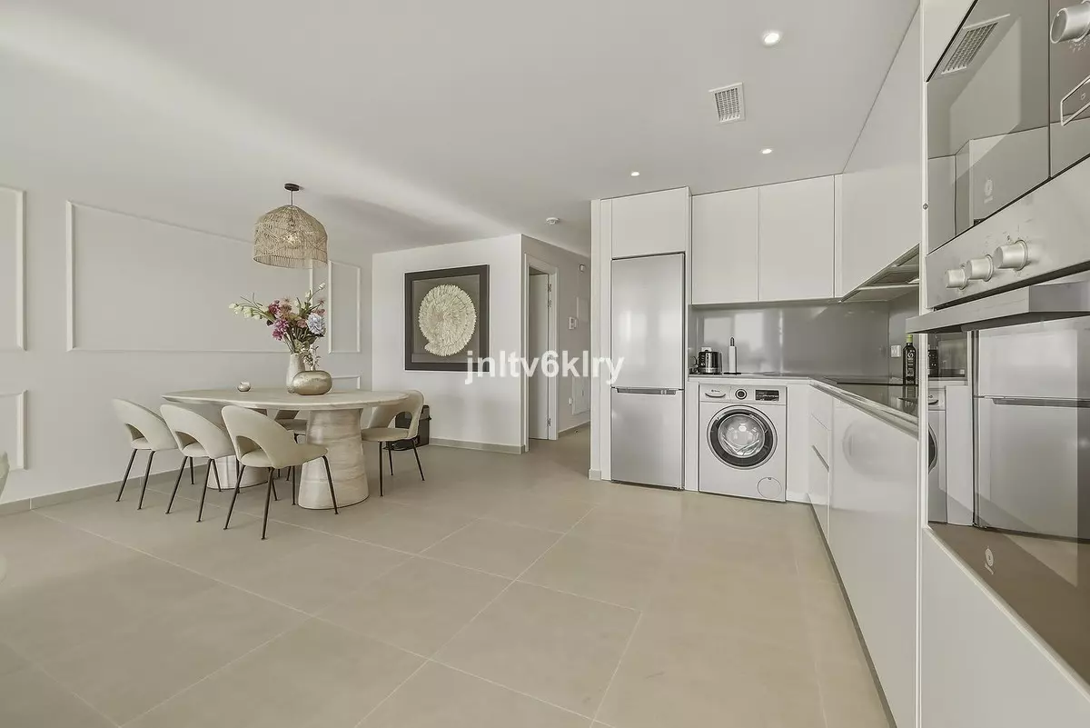 3-bedroom Apartment In Estepona, Spain (127 M²)