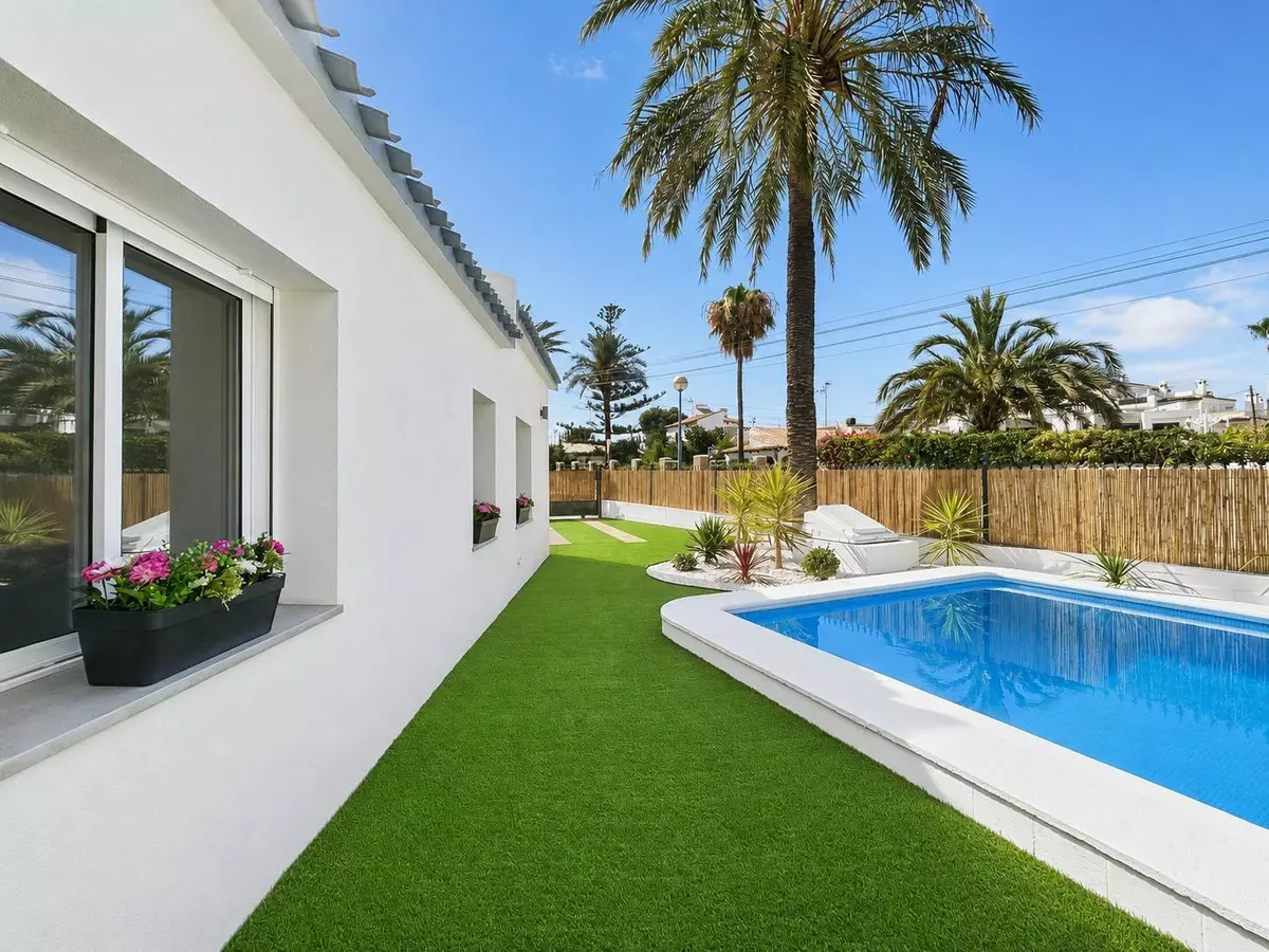 4-bedroom Semi In Orihuela, Spain (104 M²)