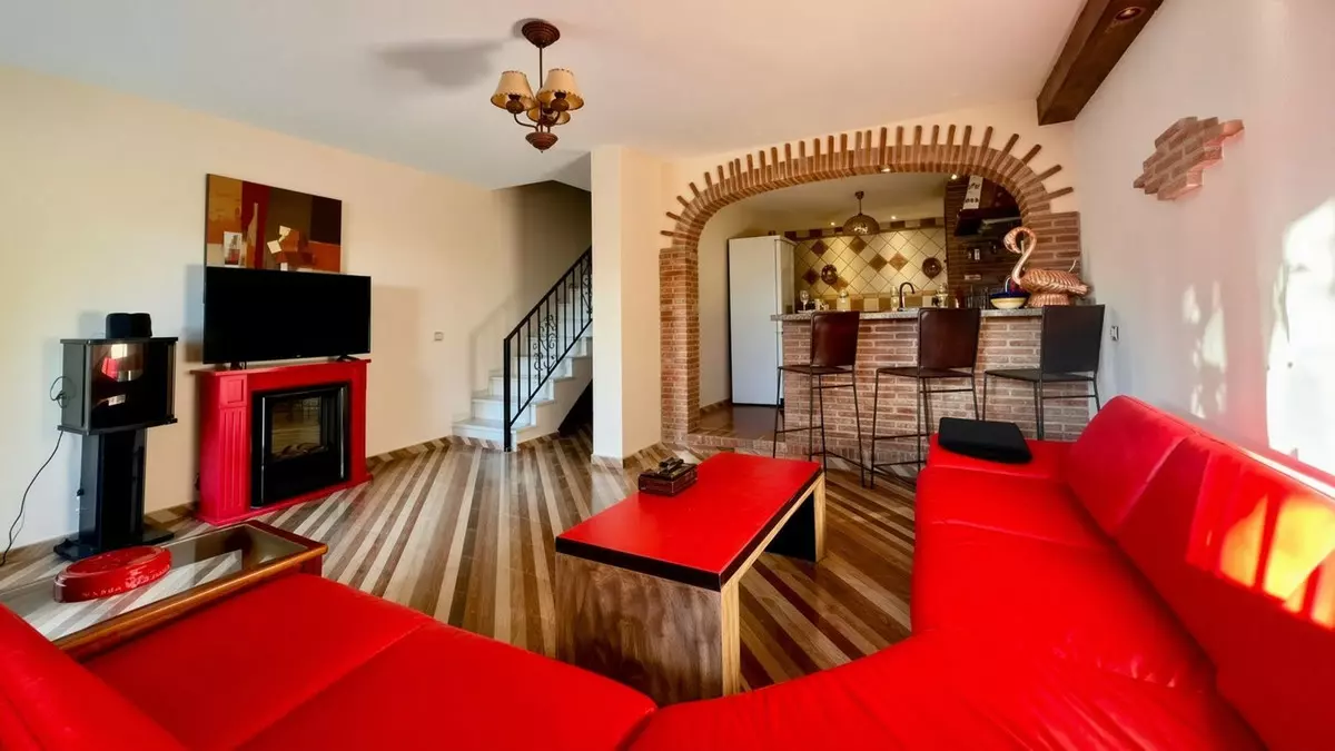 2-bedroom Apartment In Estepona, Spain (70 M²)
