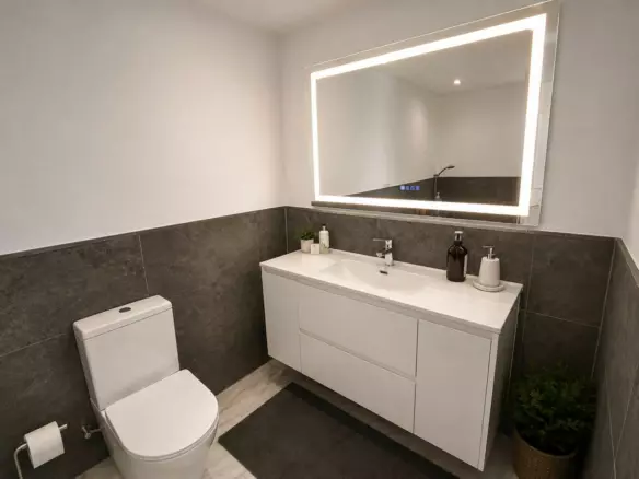 2-bedroom Apartment In Benahavis, Spain (107 M²)