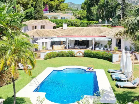 5-bedroom Villa In Benalmádena, Spain (446 M²)