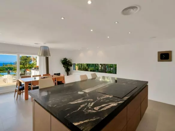 6-bedroom Villa In Marbella, Spain (413 M²)