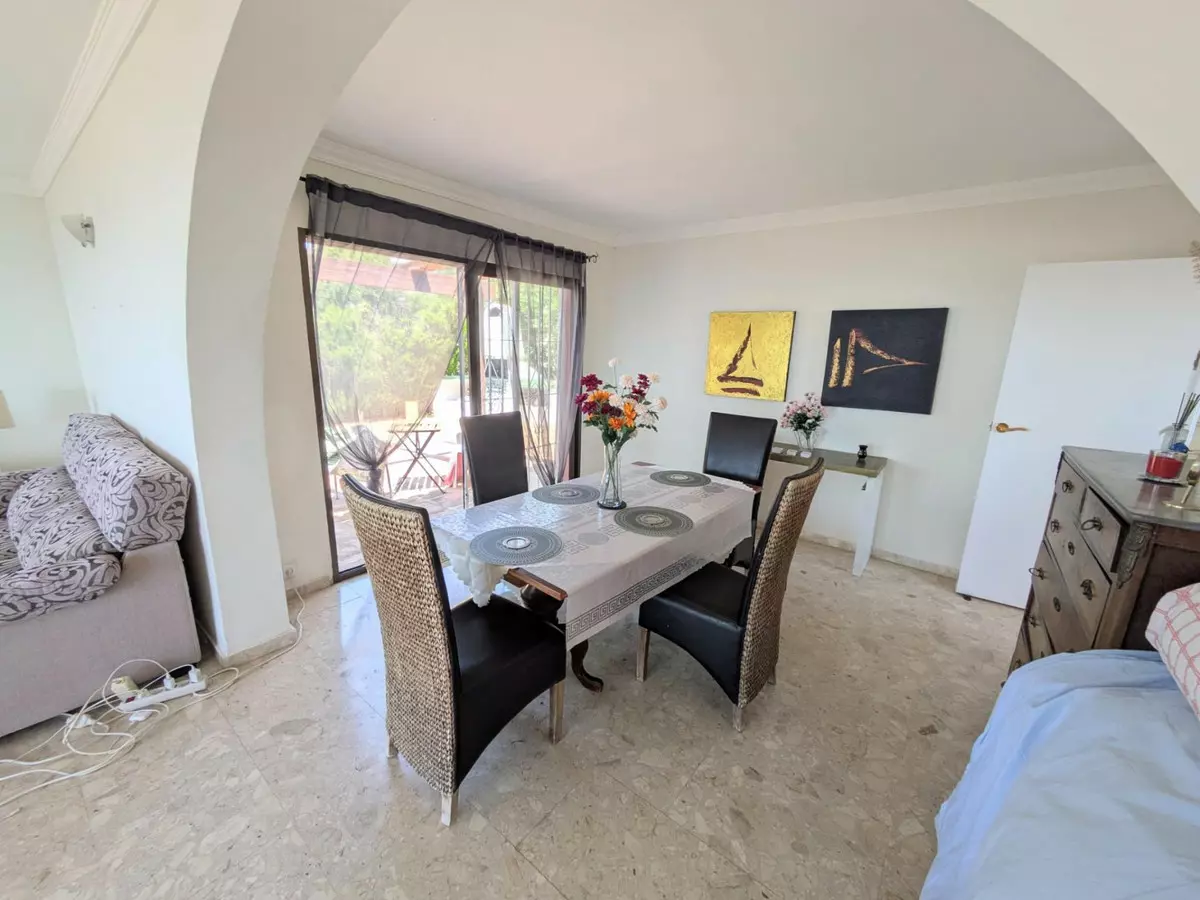 3-bedroom Villa In Benalmádena, Spain (197 M²)