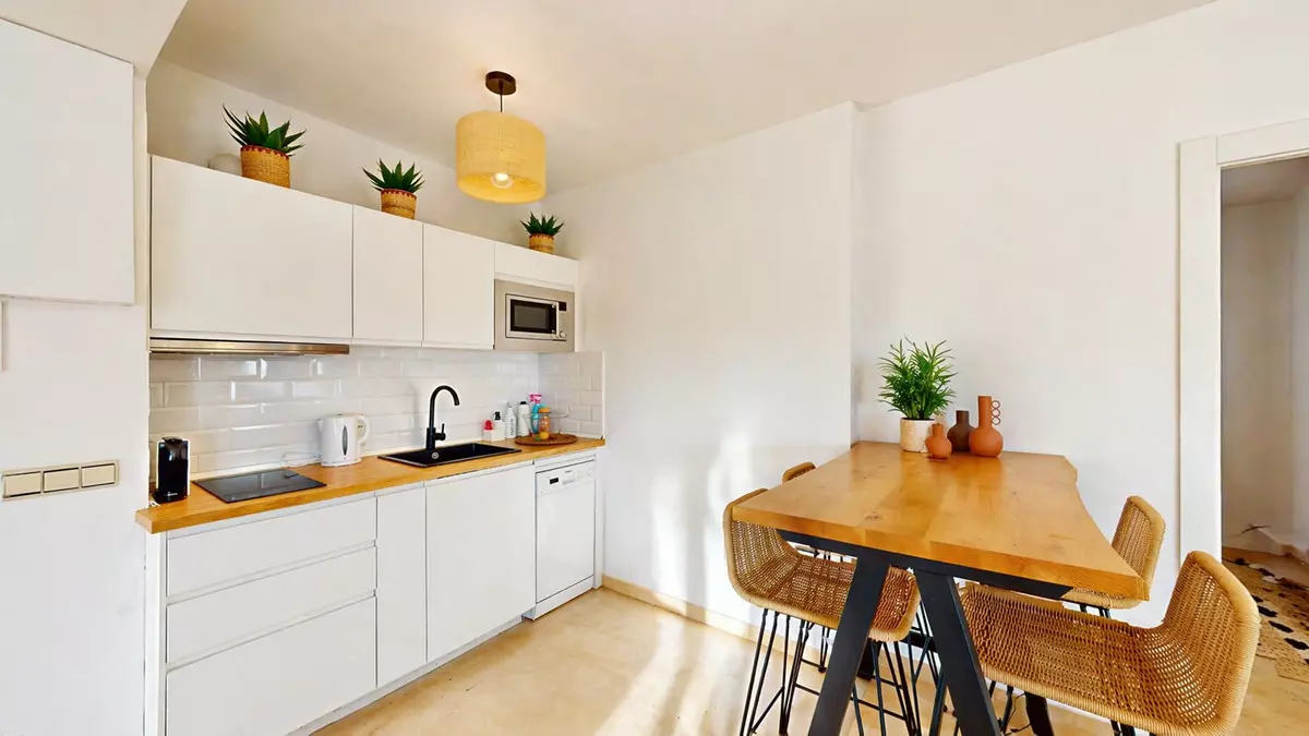 2-bedroom Apartment In Estepona, Spain (83 M²)