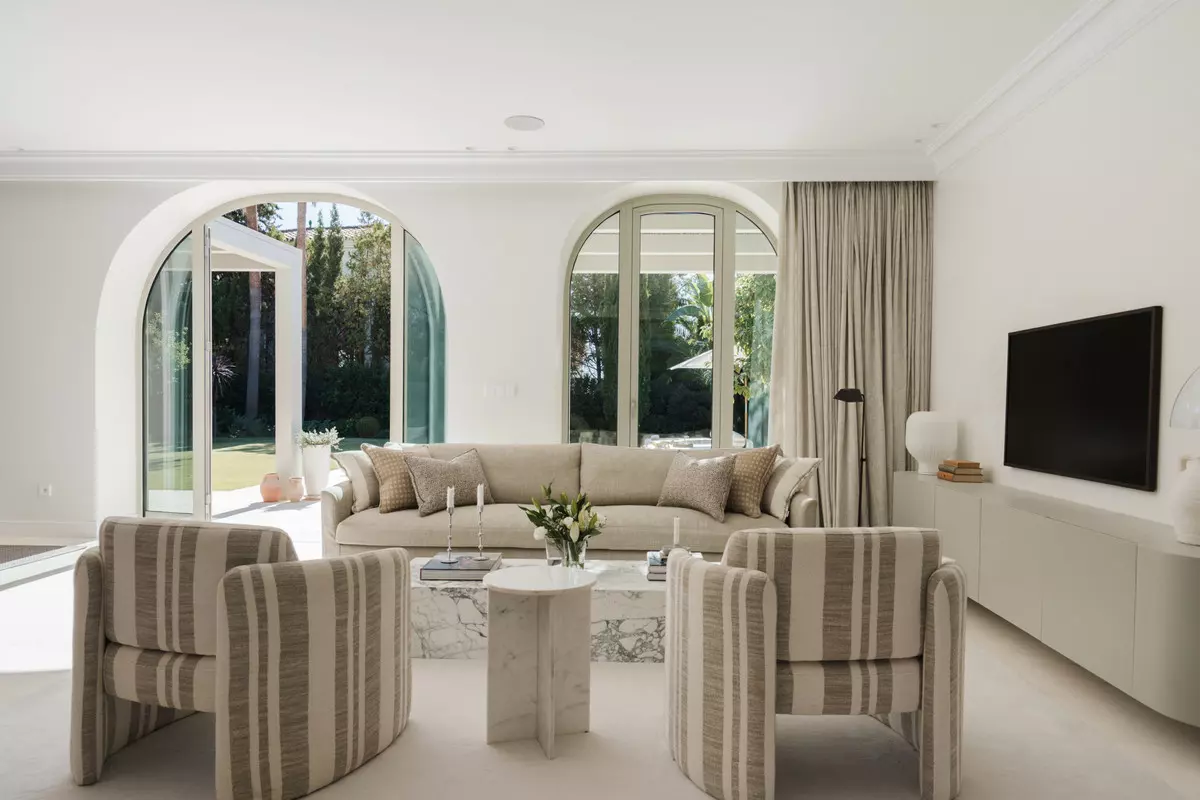5-bedroom Villa In Marbella, Spain (441 M²)