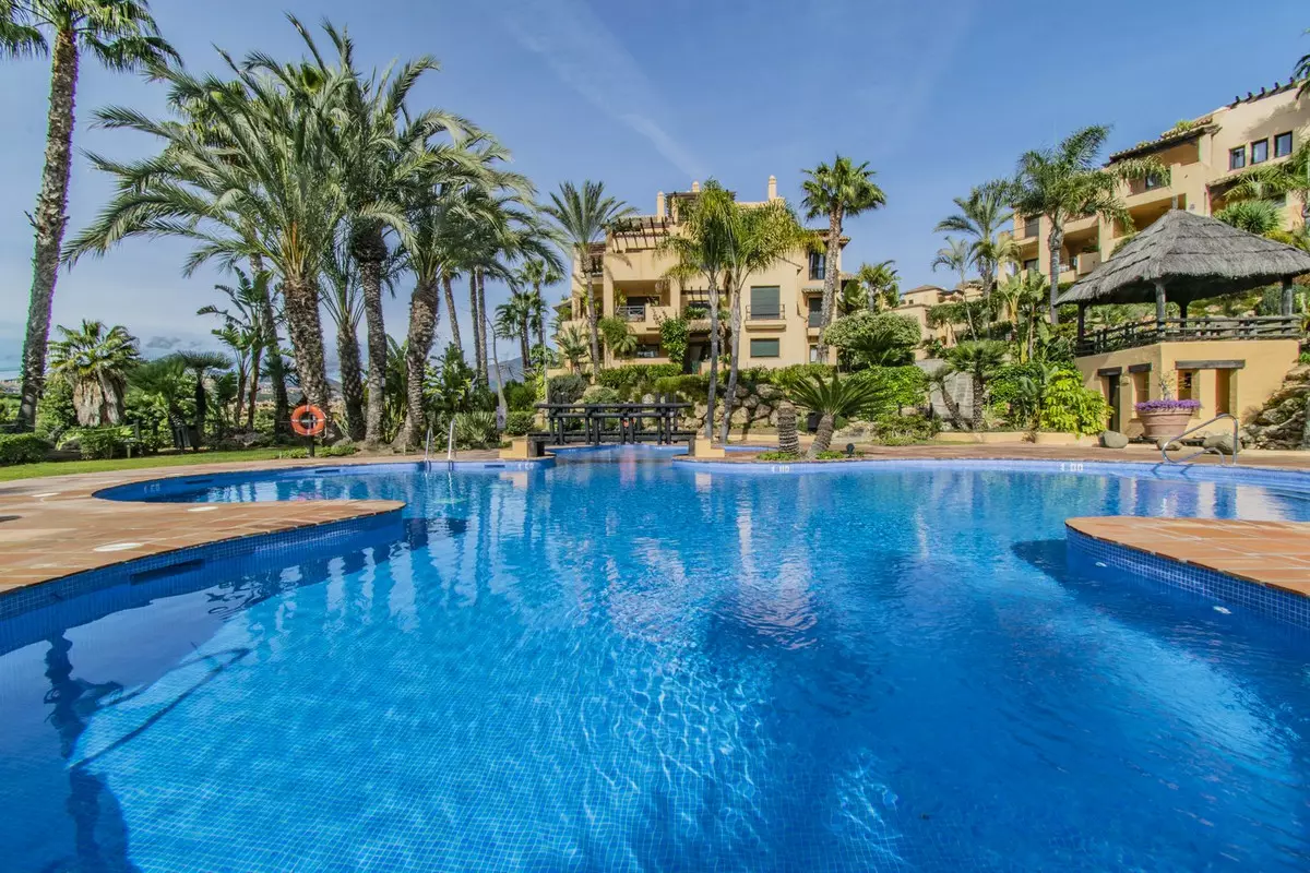 2-bedroom Apartment In Estepona, Spain (91 M²)