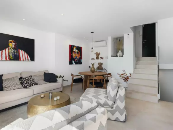 4-bedroom Town House In Fuengirola, Spain (183 M²)