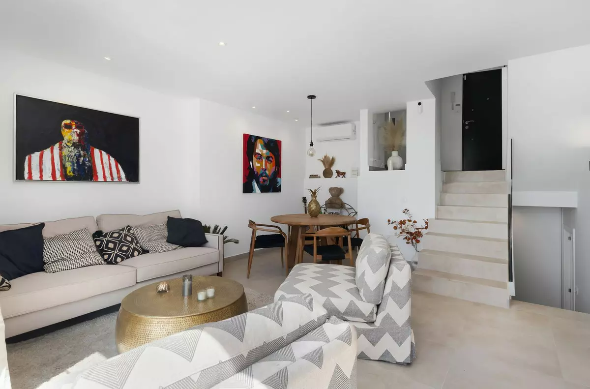 4-bedroom Town House In Fuengirola, Spain (183 M²)