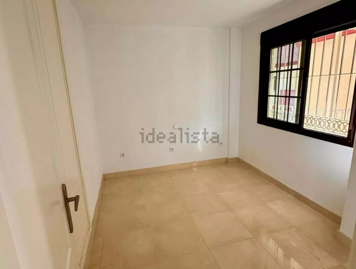2-bedroom Apartment In Benalmádena, Spain (80 M²)