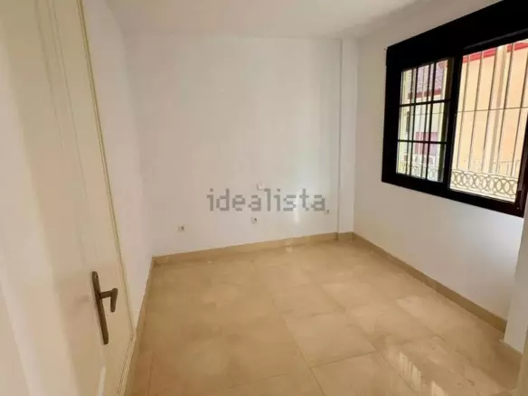 2-bedroom Apartment In Benalmádena, Spain (80 M²)