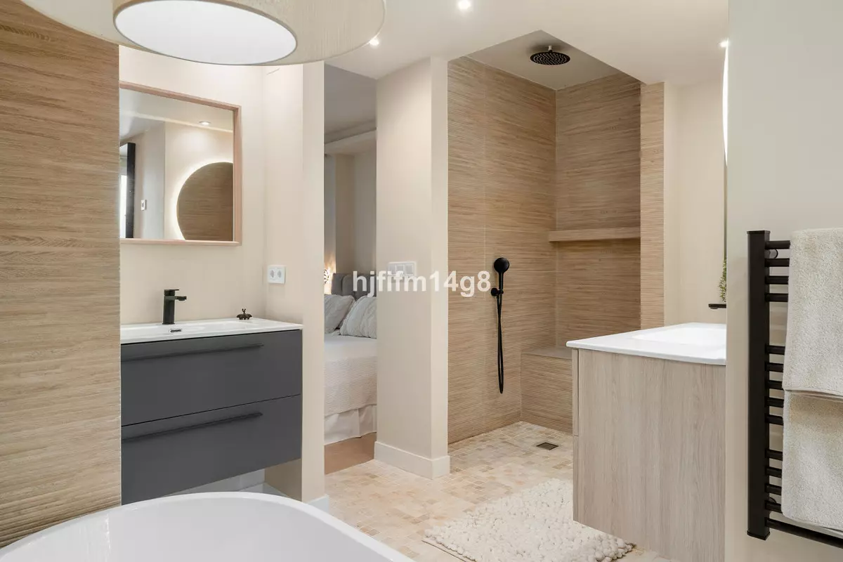 3-bedroom Apartment In Marbella, Spain (137 M²)