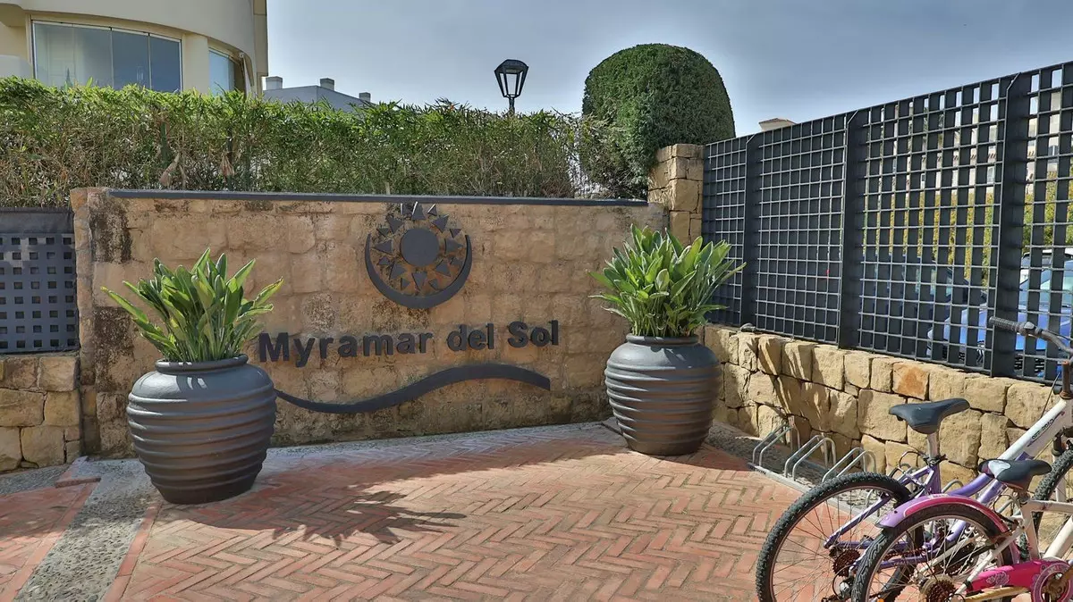 2-bedroom Apartment In Mijas, Spain (142 M²)