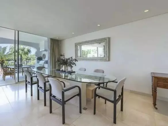 3-bedroom Apartment In Marbella, Spain (250 M²)