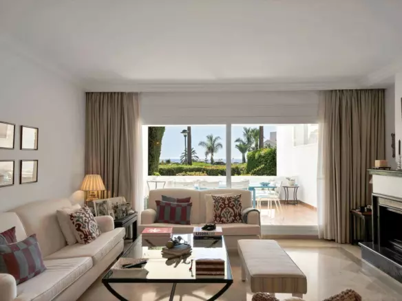 3-bedroom Apartment In Marbella, Spain (212 M²)