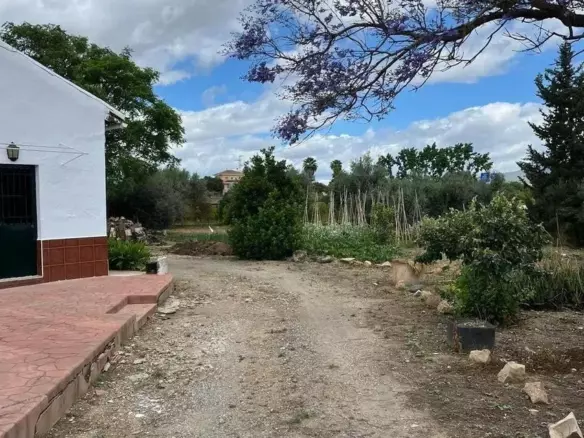4-bedroom Villa In Málaga, Spain (109 M²)