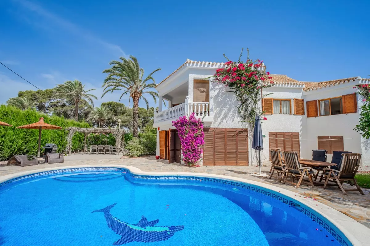 4-bedroom Villa In Orihuela, Spain (300 M²)