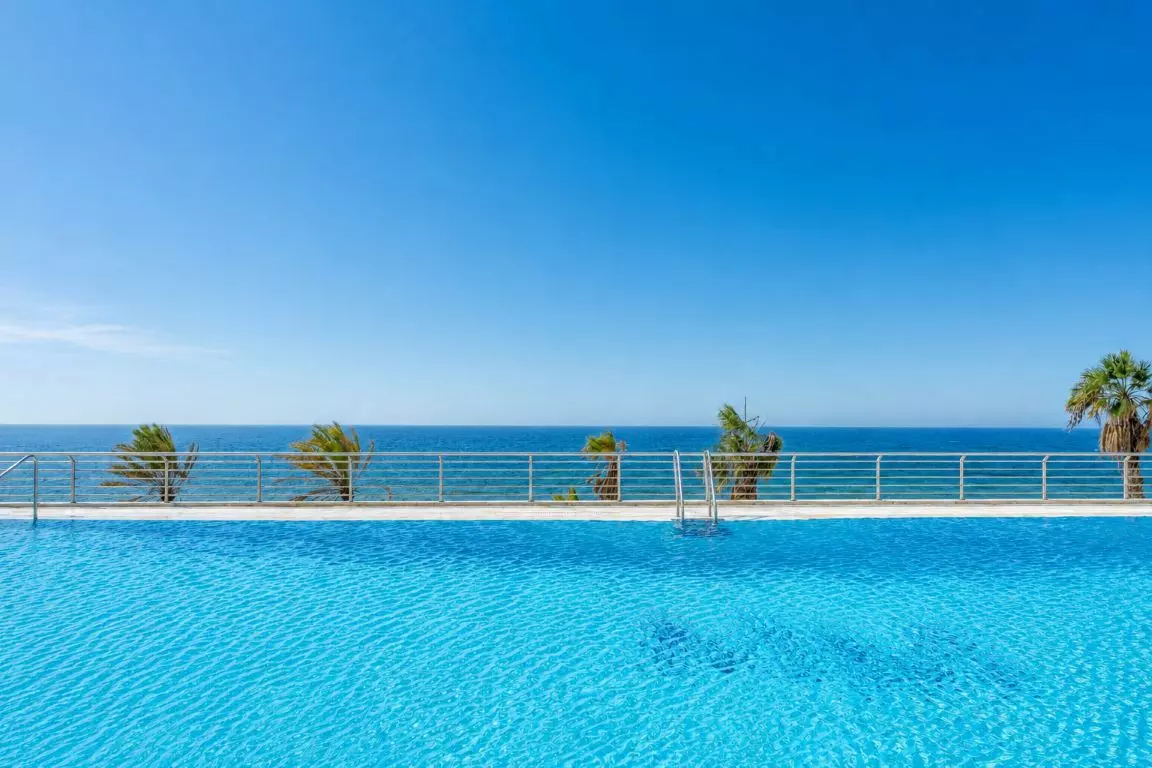 2-bedroom Apartment In Marbella, Spain (127 M²)