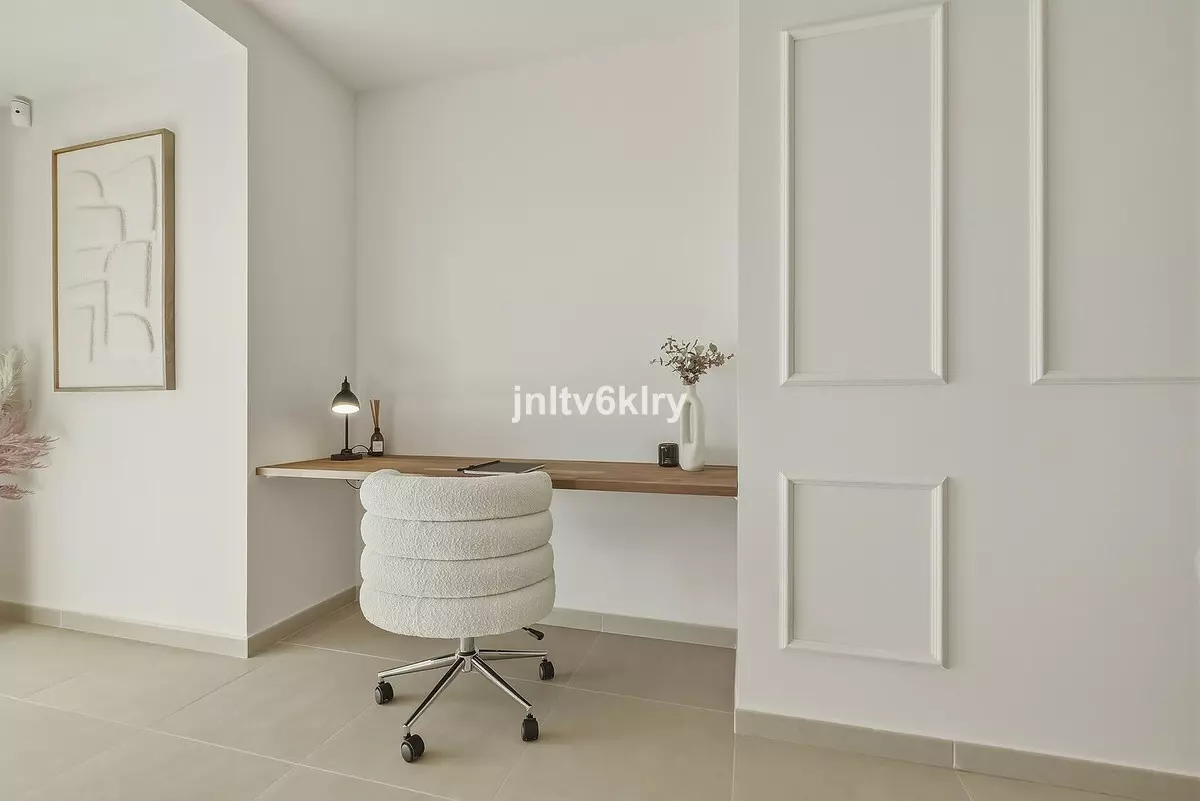 3-bedroom Apartment In Estepona, Spain (127 M²)