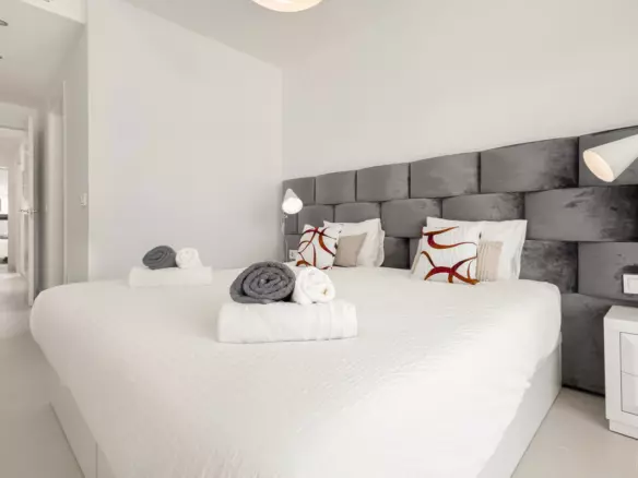 2-bedroom Apartment In Estepona, Spain (92 M²)