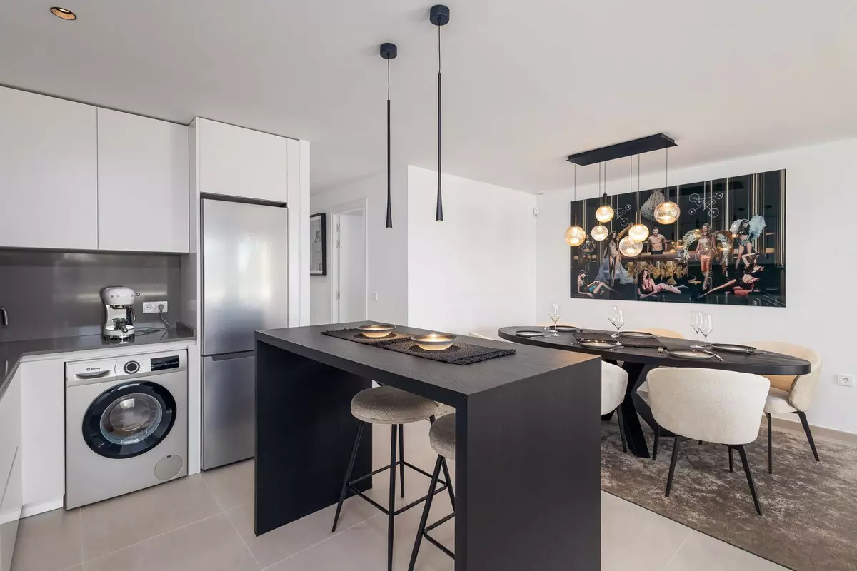 3-bedroom Apartment In Estepona, Spain (135 M²)