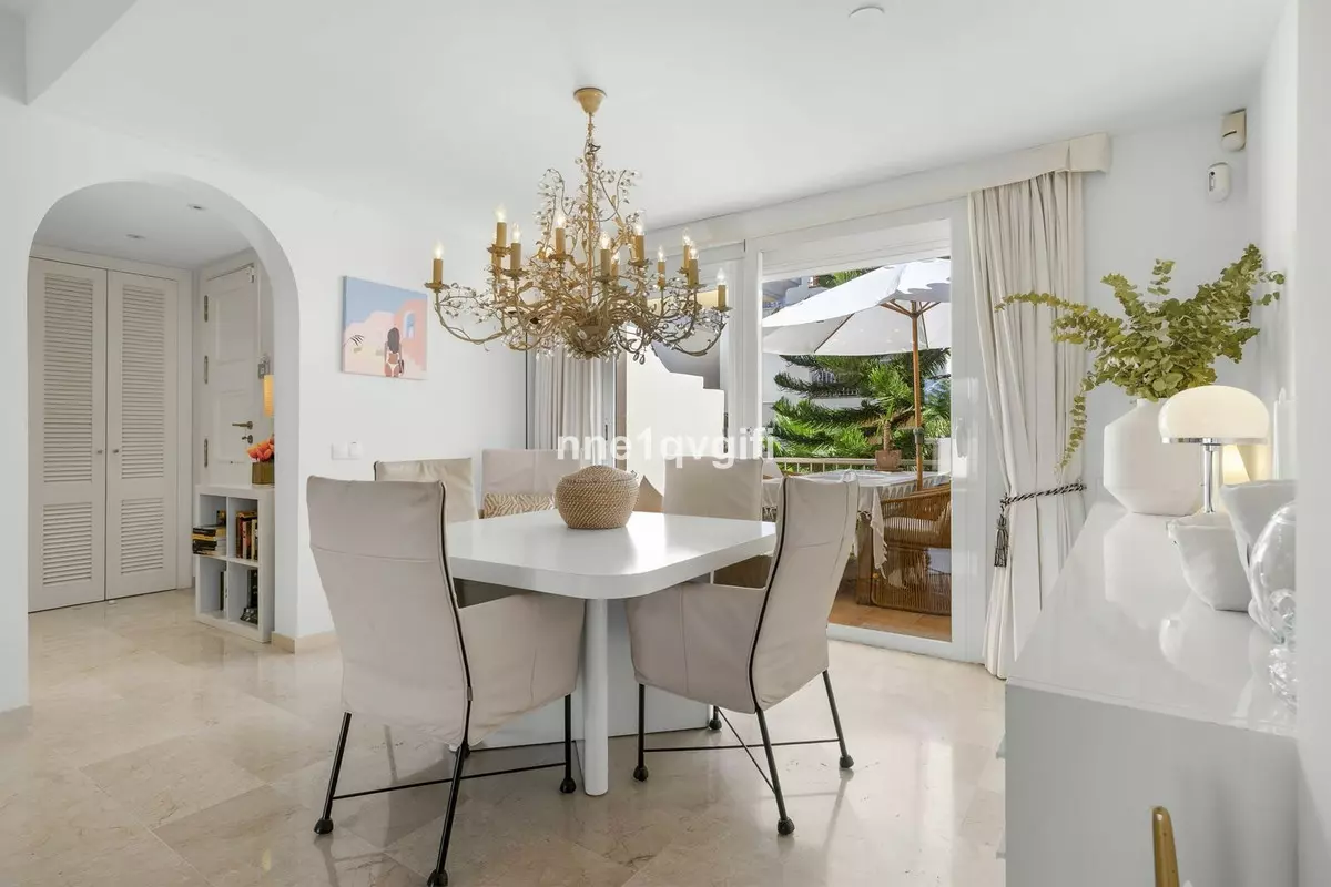 2-bedroom Apartment In Marbella, Spain (135 M²)