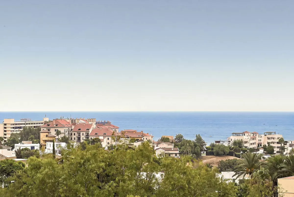 3-bedroom Apartment In Benalmádena, Spain (134 M²)