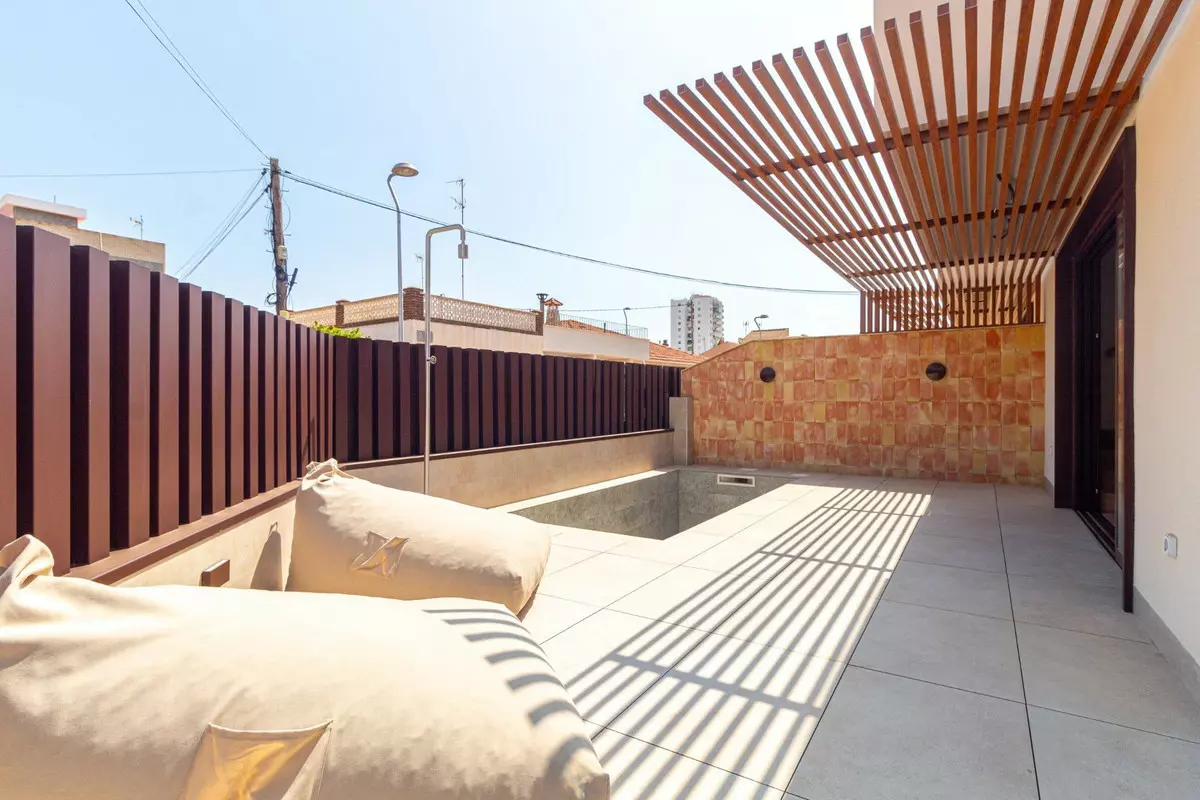 3-bedroom Villa In San Pedro Del Pinatar, Spain (145 M²)