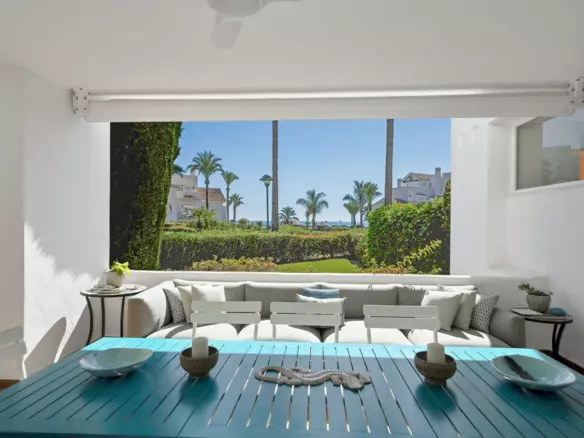 3-bedroom Apartment In Marbella, Spain (212 M²)