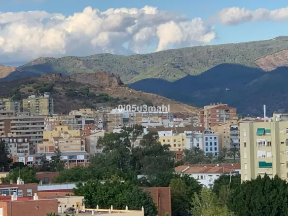 3-bedroom Apartment In Málaga, Spain (105 M²)