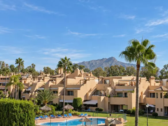 3-bedroom Apartment In Estepona, Spain (247 M²)