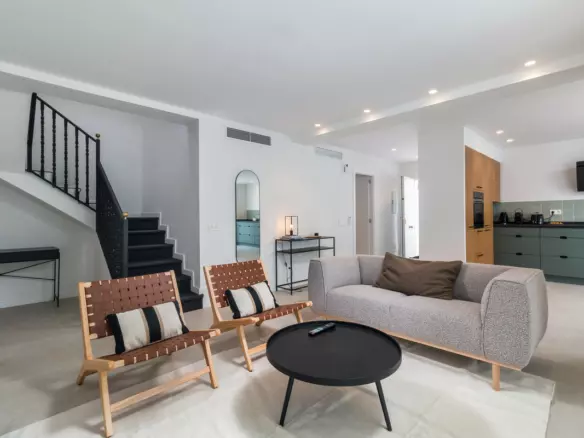 2-bedroom Town House In Istan, Spain (197 M²)