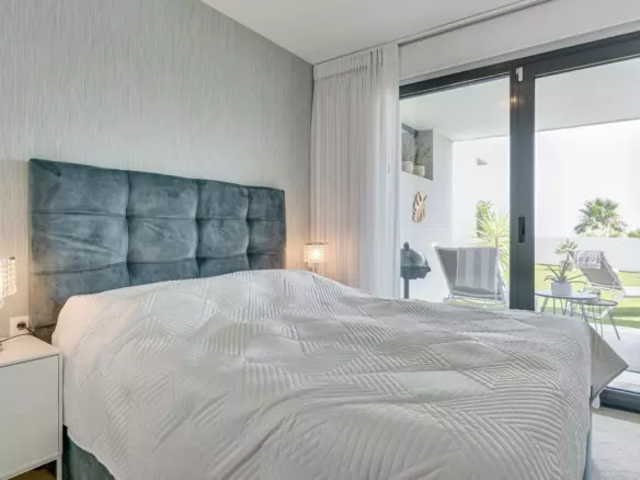 2-bedroom Apartment In Manilva, Spain (79 M²)