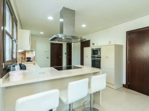 5-bedroom Villa In Benahavis, Spain (647 M²)
