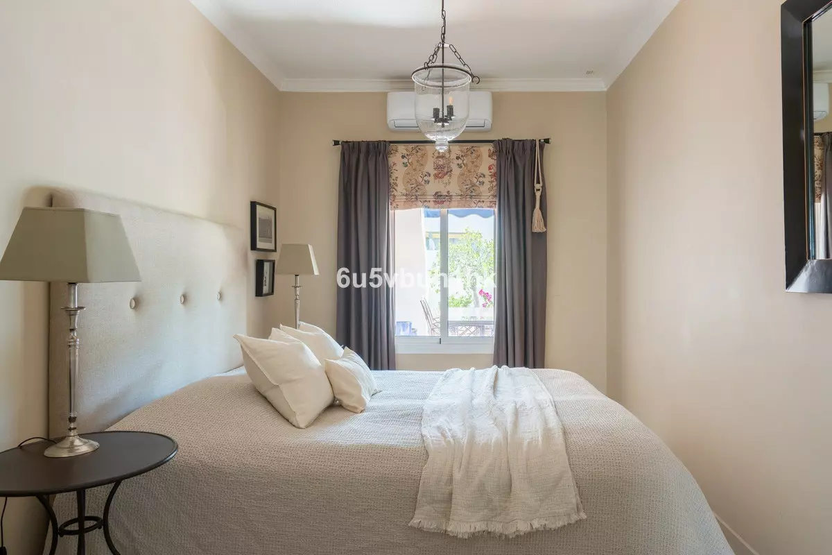 2-bedroom Apartment In Marbella, Spain (126 M²)