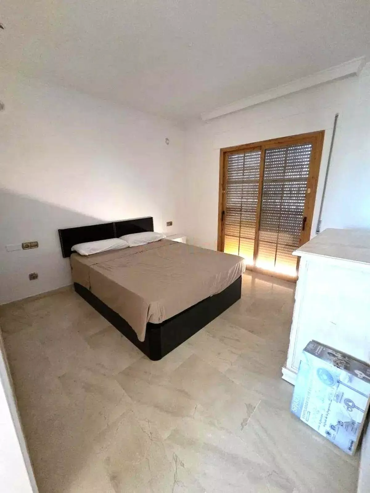 4-bedroom Villa In Estepona, Spain (240 M²)