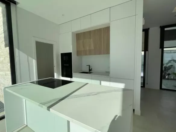 6-bedroom Villa In Estepona, Spain (418 M²)