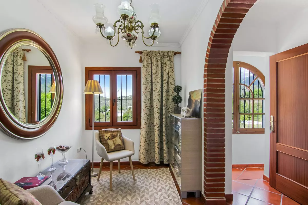 6-bedroom Country House In Canillas De Albaida, Spain (947 M²)
