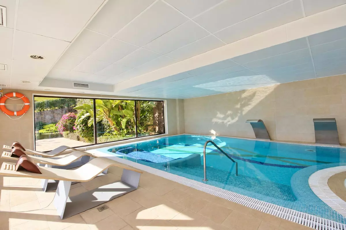 2-bedroom Apartment In Estepona, Spain (88 M²)