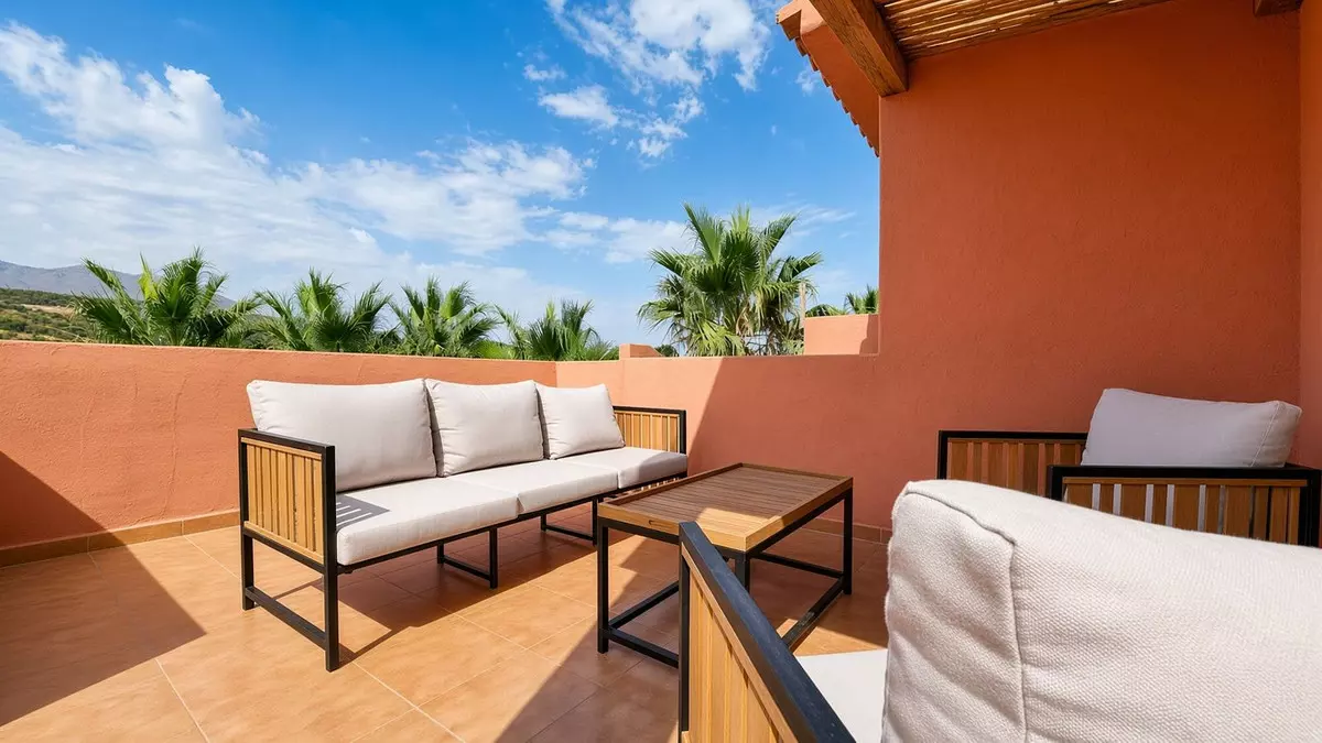 2-bedroom Apartment In Casares, Spain (90 M²)