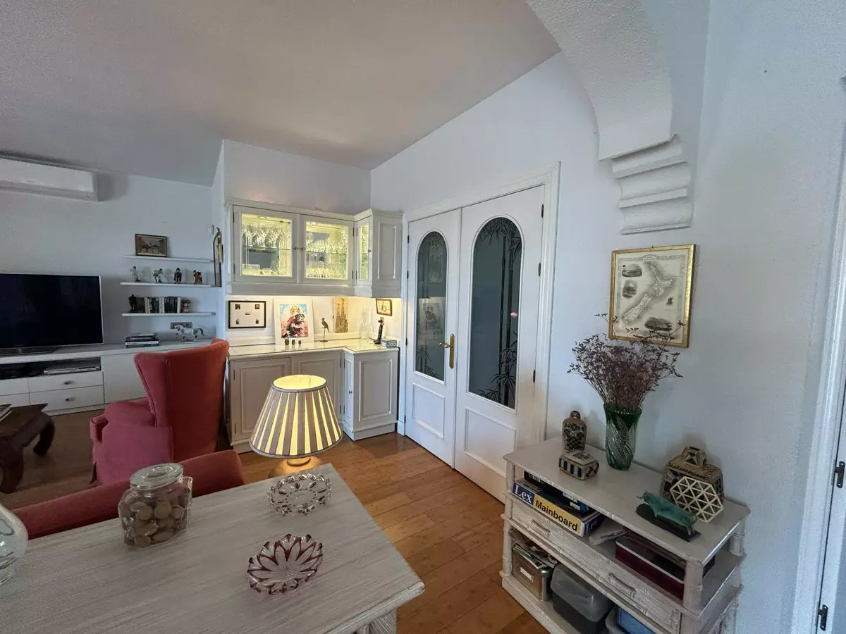 4-bedroom Villa In Benalmádena, Spain (282 M²)
