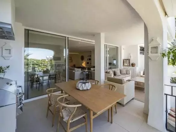 3-bedroom Apartment In Marbella, Spain (250 M²)