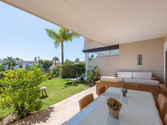 3-bedroom Town House In Estepona, Spain (186 M²)