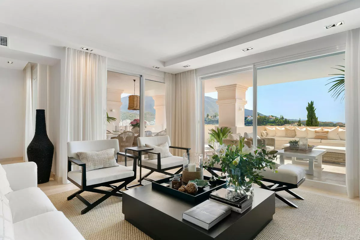 3-bedroom Apartment In Marbella, Spain (300 M²)